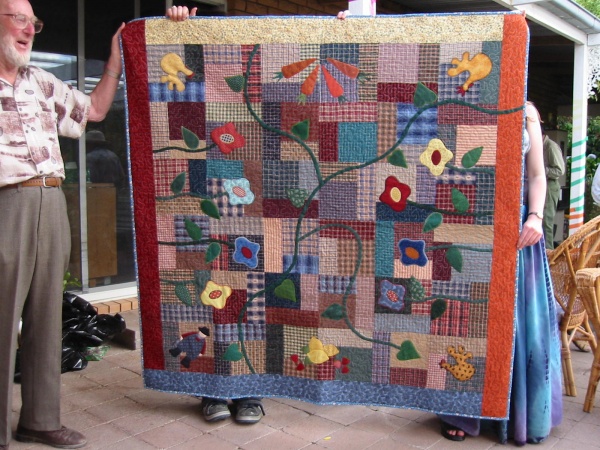 Quilt I made for my Dad. Gardening theme, as that's what he loves. 