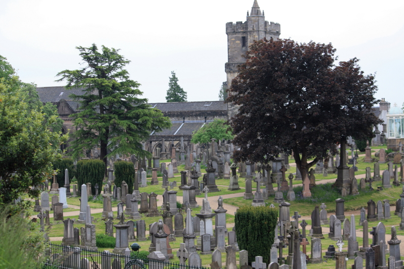 
Holy Rude (Cross) Church, 1129
http://www.holyrude.org/history.htm
destroyed by fire in March 1405, rebuilt 1414