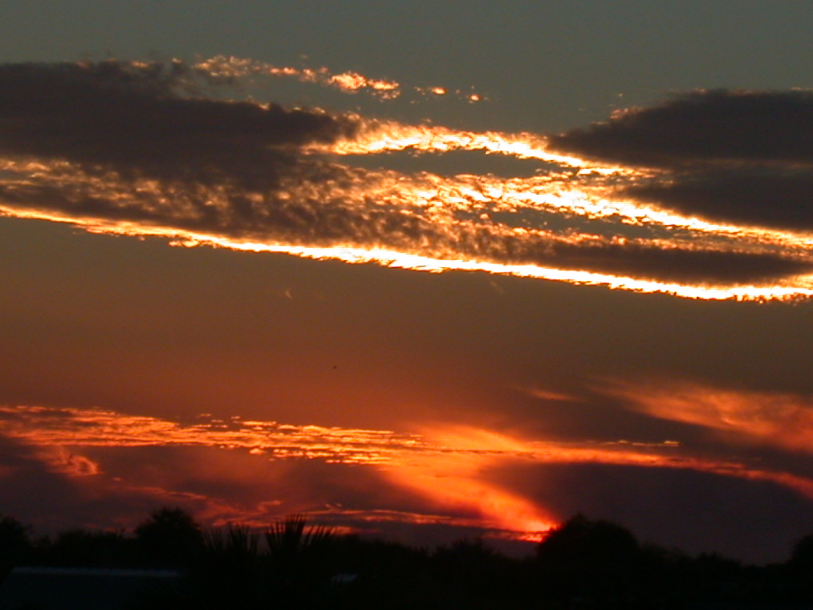 This sunset was affected by the wildfires in SanDiego County. 10/16/07