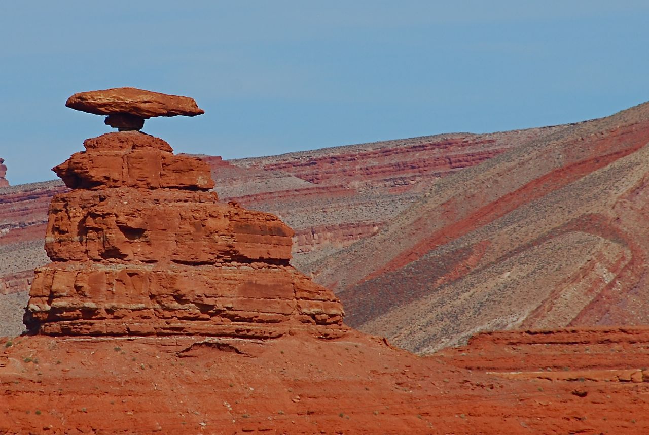 The little town of Mexican Hat, Utah was named after this rock formation.