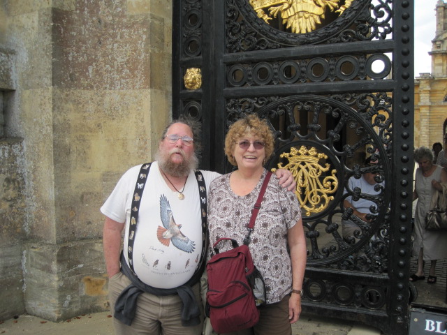 about to enter their estate ... yea, well, Winston Churchill's estate, through the front gates.