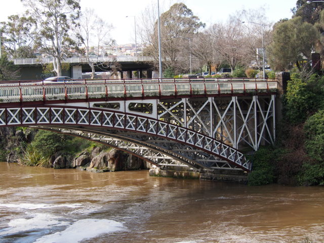 Kings Bridge crosses the South Esk at the entrance to The Gorge