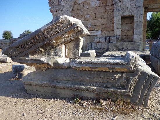 Fallen façade. Saw lots of fallen masonry!