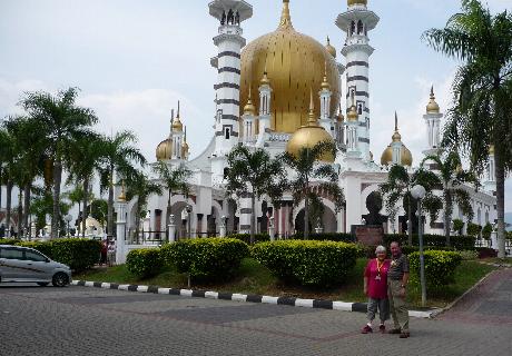 The Royal Mosque of Kaula Kangsar which is beside the Palace.