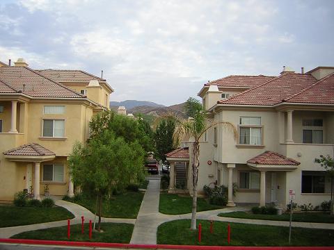 Homes in Corona have a very beautiful design .