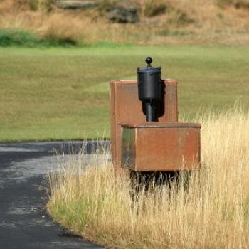 <b>4772 golfball washer, Millbrook Resort, Queenstown, Sth Is, NZ, 21st March'10, Kate/Sydney</b>