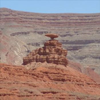 <b>Mexican Sombrero in Monument Valley, Utah</b>