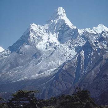 Ama Dablan, Nepal