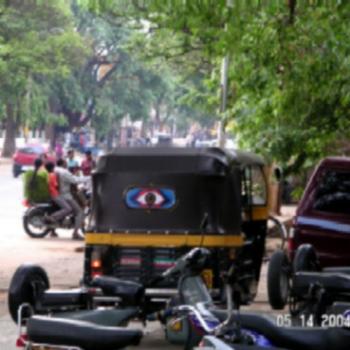 <b>Autorickshaw in Bangalore; taken in 2004 by Keyan Bowes</b>