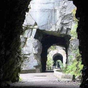 <b>Othello Tunnels BC Canada Sue / OK</b>