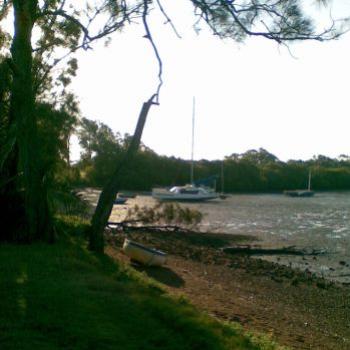 Boats at low tide Redland Bay (CynB)