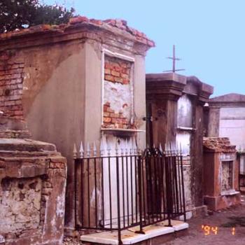 <b>New Orleans cemetery / kr NC</b>