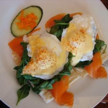 <b>Eggs Benedict (Ian/Sydney)</b>