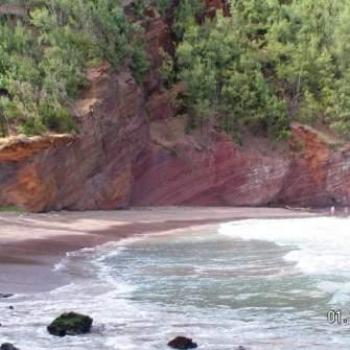 <b>Red Sand Beach Hawaii  Sue/Ok</b>