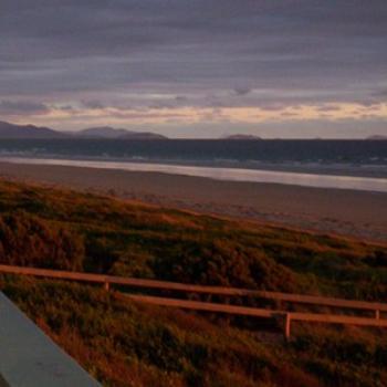 <b>sunset colours at Ned Neales lookout. In the background are the hills of Wilson's Promontory/dino</b>