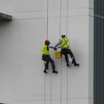 <b>SLJ08 flies on the wall window cleaners at work (female & male) taken from the top of the multistorey car park at RNSH St Leonards Kate/Sydney</b>