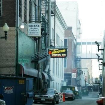 In an alley, down the stairs, Memphis BBQ at it's best  Sue/Ok