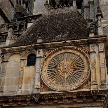 <b>Chartres cathedral clock - France - Peg</b>