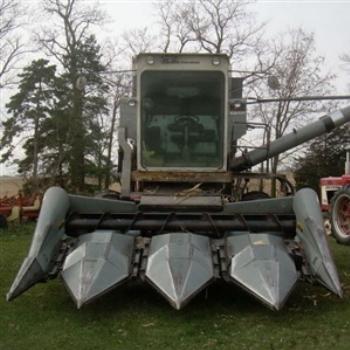 <b>Four-row Corn Combine in Northern Illinois, November, 2008</b>