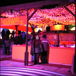 <b>Montreal Festival of Lights, an outdoor festival in middle of winter, outdoor bbqs by cooking weiners on a stick in your winter coat, good times! </b>