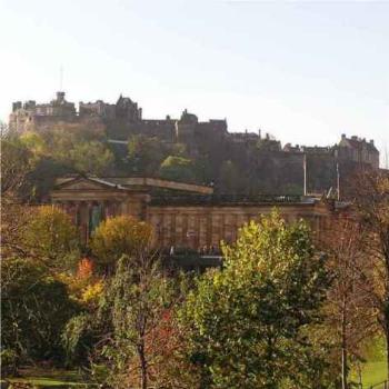 <b>Edinburgh, Art Gallery and Castle</b>