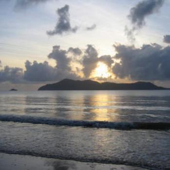 <b>Dunk Island from Mission Beach, Airlie Beach, Whitsundays, Qld - Wendy/Perth</b>