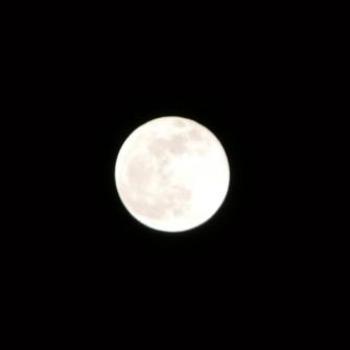 <b>Can you see the man in the moon? Sue/OK</b>