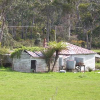 <b>Quaint old abandoned house, Tasmania</b>