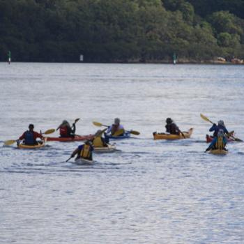 <b>7670 eight kayaks,Hawkesbury R, NSW, Mar 2009, Kate/Sydney </b>