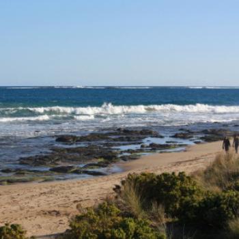 6418  rocks on the horizon, Apollo Bay, GORd, Victoria, 26th Oct'09 Kate/Sydney