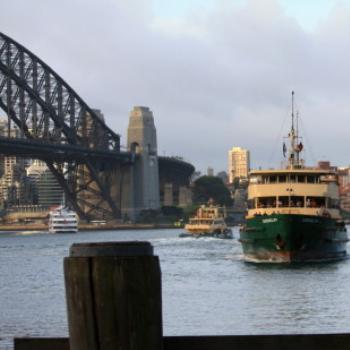 2199  Queenscliff returning from Manly, Circular Quay, Sydney, 3rd Feb'10, Kate/Sydney