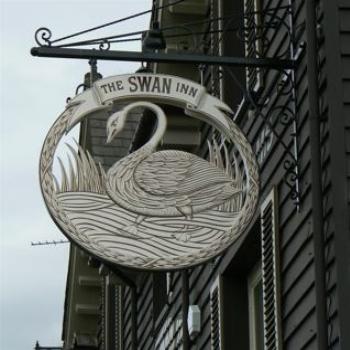 <b>Swan Sign, England (Ian/Sydney)</b>