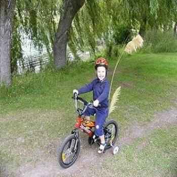 <b>Grandson Johnathan at the Groynes, NZ (Anne)</b>