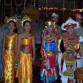 Balinese children dancers