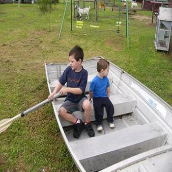 <b>Row, row, row your boat, gently down the grass! Johnathan and Bailey (Anne/Albany)</b>