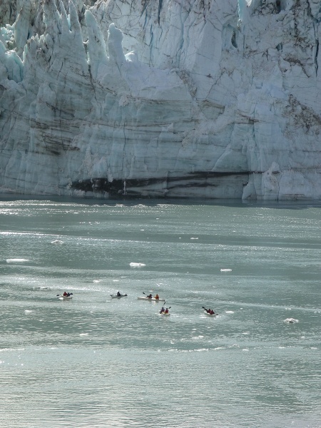 This gives some idea of the scale of the glacier.