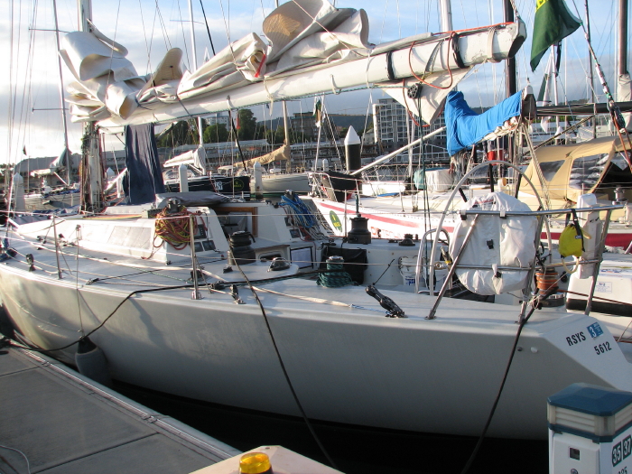 Abracadabra at Constitution Dock, Hobart, getting ready to leave. 2nd Jan'13, 7.14am