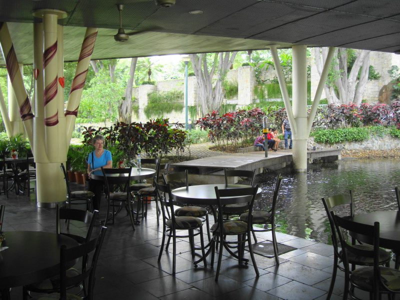 Barbara and I had lunch at this sidewalk cafe. We were the only customers