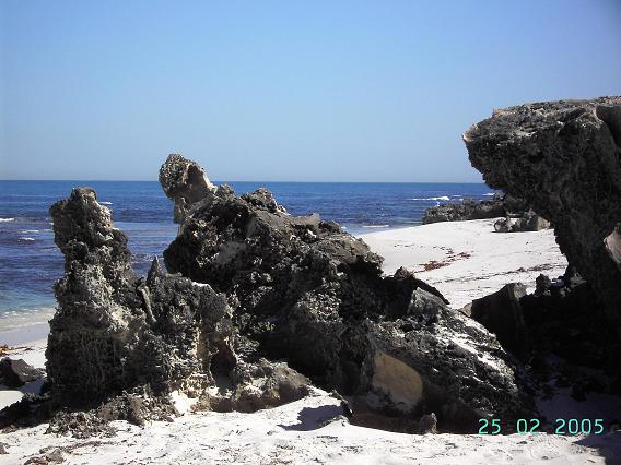 Northern Suburb beach and rocks