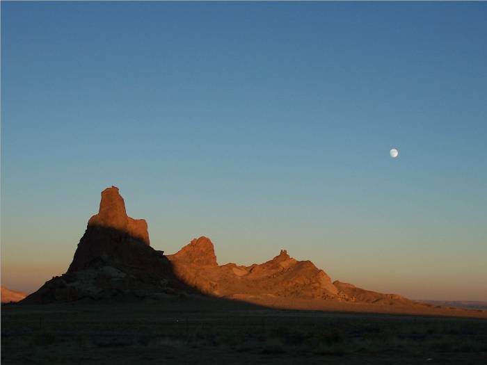 Would you believe I took this picture from inside the car (at 70 mph)??  Lucky shot!  In Arizona while on our way to Colorado.