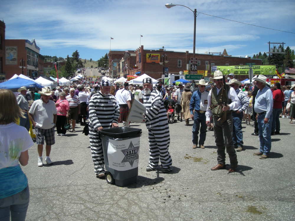 Note the Sheriff watching the prisoners as they shovel up horse pies.