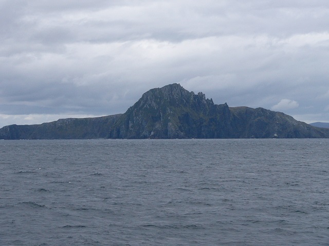 On our return to Ushuaia, we briefly headed west into the Pacific so that we could round Cape Horn. 