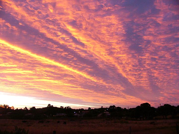 Sunrise from my back yard
13th March 2008