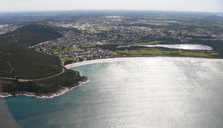 Looking over Middleton Beach and Albany from the helicopter.
24th Sept 2008