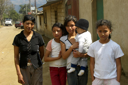 Anna and her mom and sisters.  Dad was at work.